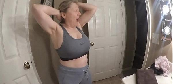  Big tits great ass sporty GILF